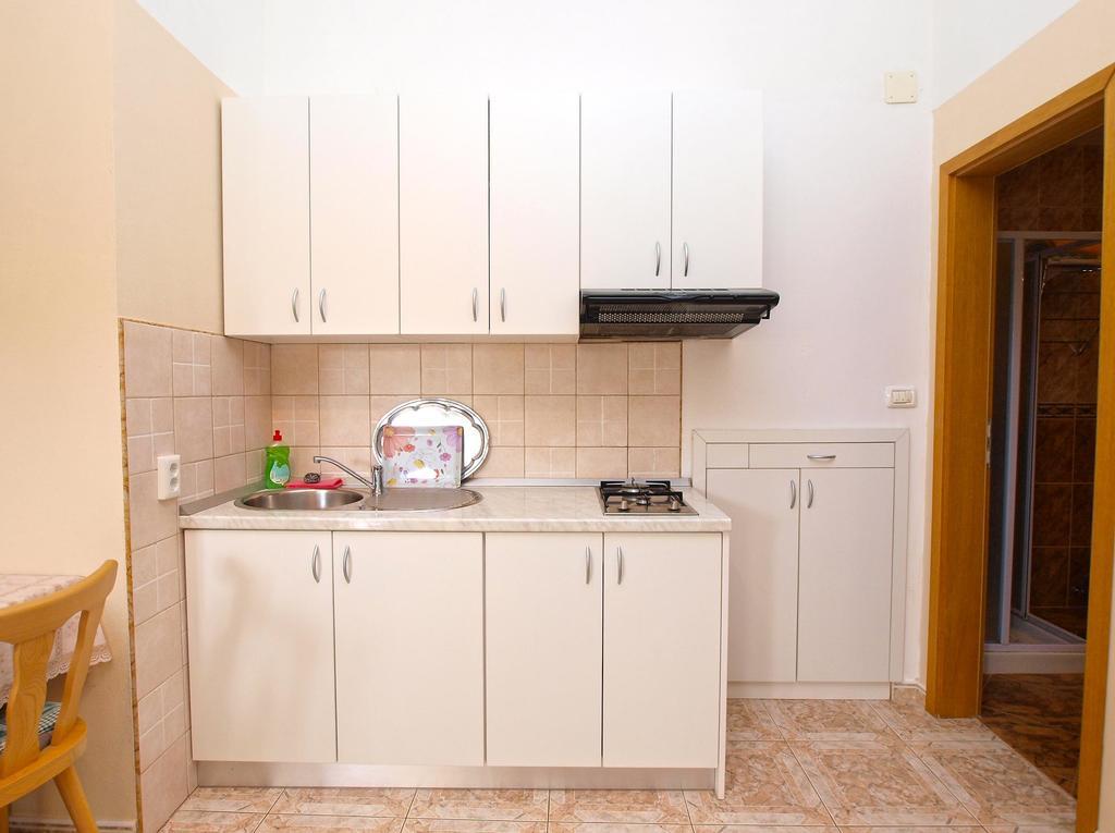 Apartments Durda 1390 Штиньян Экстерьер фото