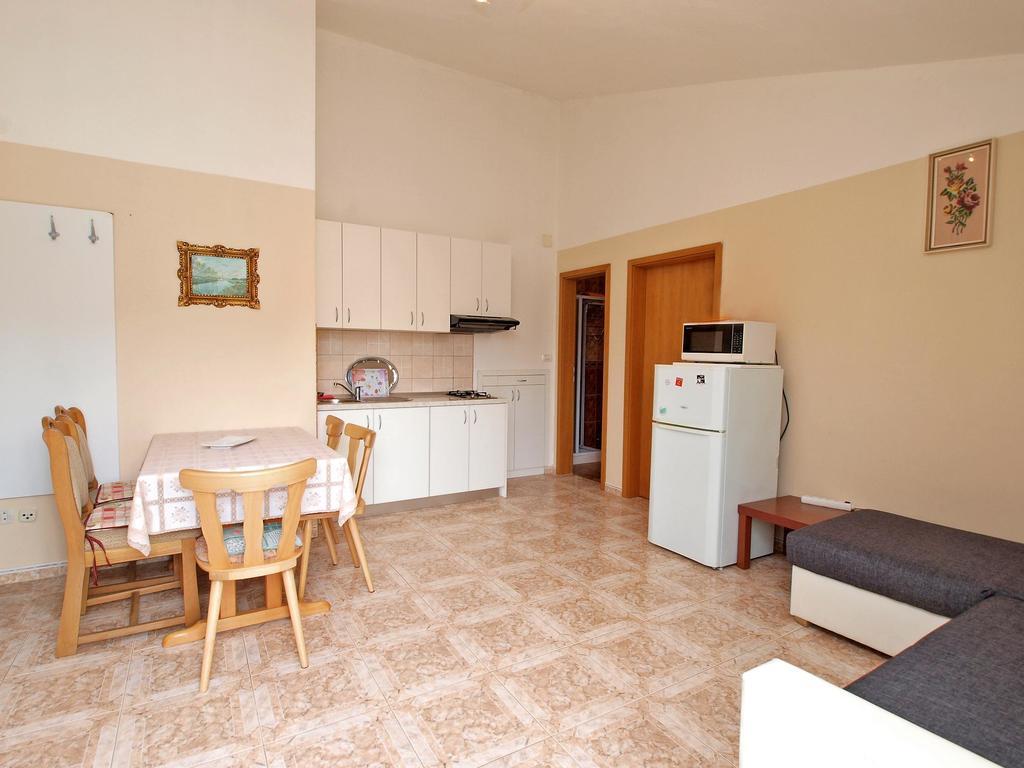 Apartments Durda 1390 Штиньян Экстерьер фото