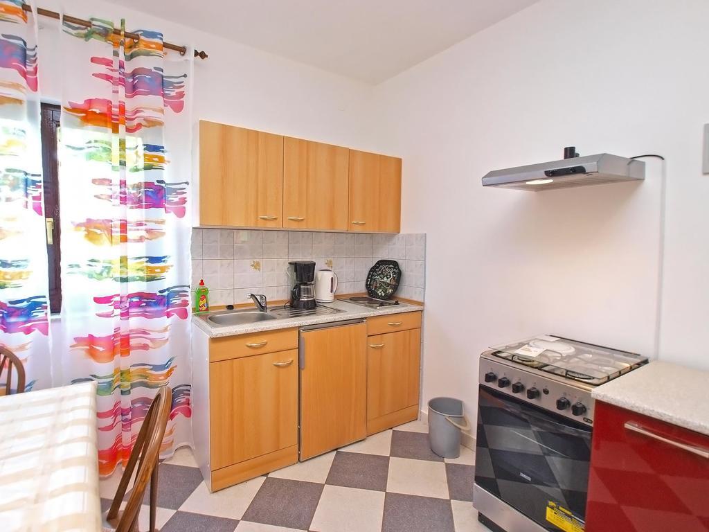 Apartments Durda 1390 Штиньян Экстерьер фото