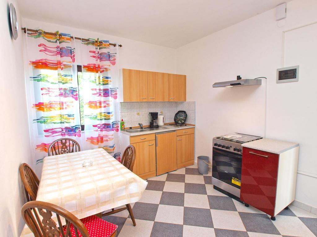 Apartments Durda 1390 Штиньян Экстерьер фото
