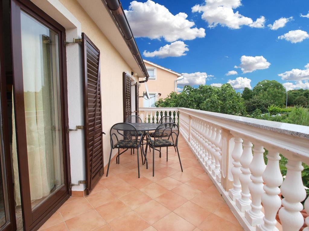 Apartments Durda 1390 Штиньян Экстерьер фото